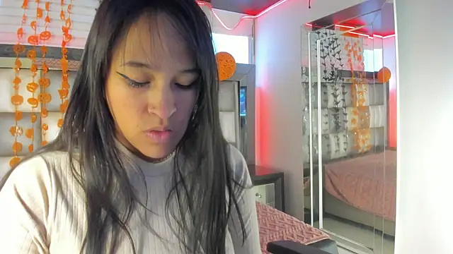 Snapshot of Andrea_brunnette chatting on October 2025 12:49:01 PM Andrea brunnette online show from October 2025 12:49:01 PM