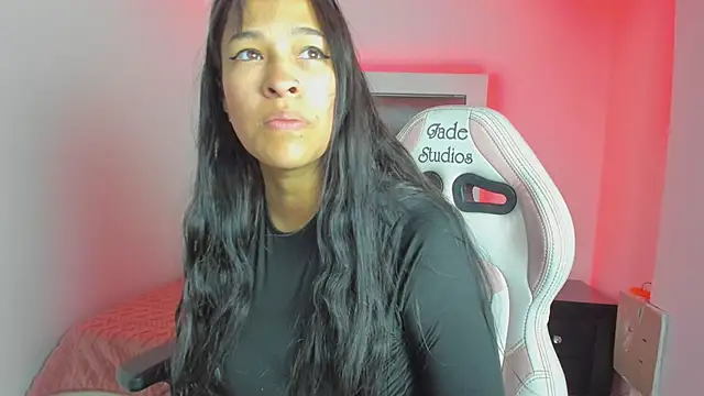 Snapshot of Andrea_brunnette chatting on November 2025 12:56:01 PM Andrea brunnette online show from November 2025 12:56:01 PM