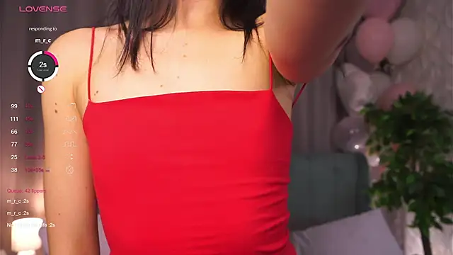 DaisyBlaze online show from November 2025 04:40:01 PM