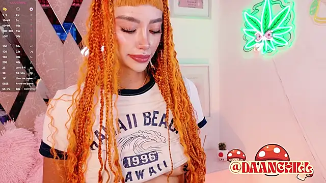 ScarlettRusso1 online show from April 2026 10:13:01 AM