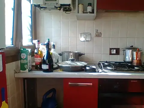 KalendaXL online show from October 2025 12:20:01 PM