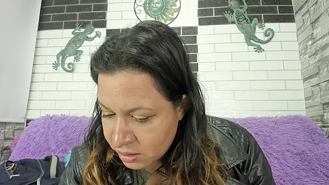 Sandra Milf love online show from September 2025 04:03:01 AM
