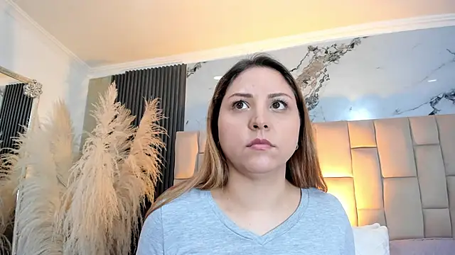 cloesummerr  online show from April 2026 02:09:01 PM