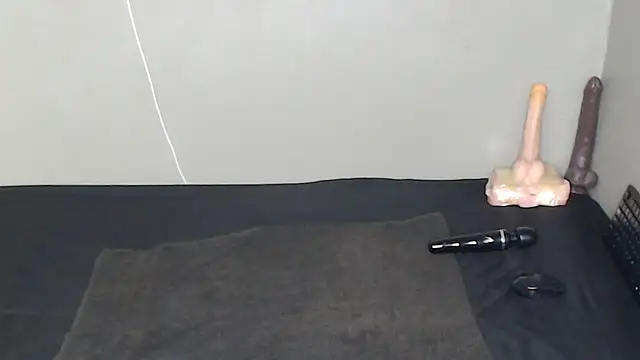 TrishahXo online show from March 2026 06:34:01 PM