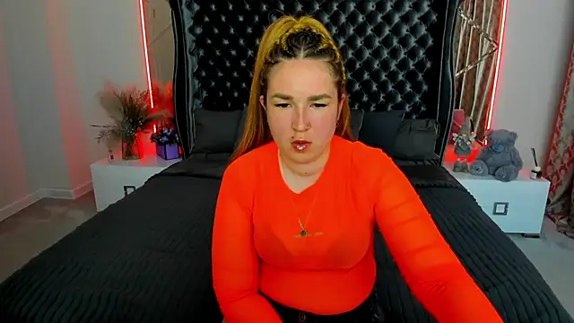 Sofii darling online show from April 2026 04:30:02 PM