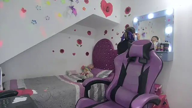 Snapshot of soffy_rosses chatting on October 2025 01:50:02 AM soffy rosses online show from October 2025 01:50:02 AM