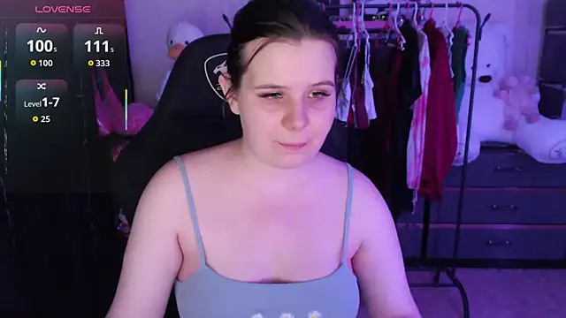 AmyVibess online show from March 2026 06:08:01 PM