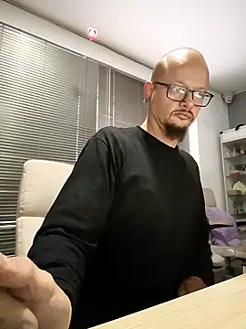 Snapshot of zain_kreigger chatting on September 2025 05:34:02 PM zain kreigger online show from September 2025 05:34:02 PM