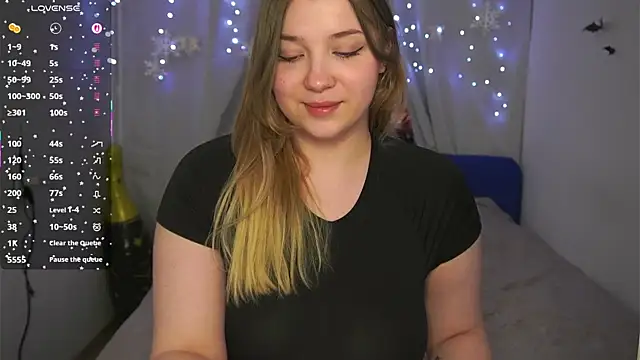 CuteSharloti online show from March 2026 04:46:01 PM