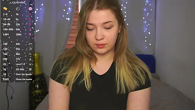 CuteSharloti online show from April 2026 05:07:01 PM