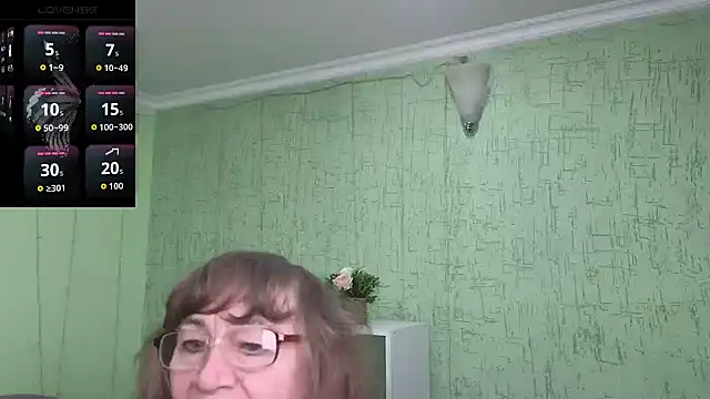 Betty Brick online show from April 2026 01:22:02 PM