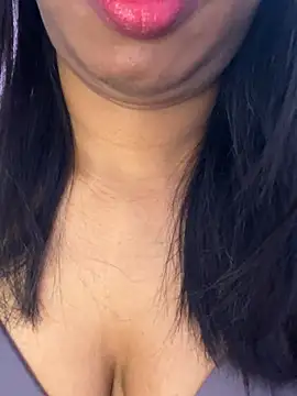 Snapshot of tamil_Aarathi chatting on May 2026 12:12:02 PM tamil Aarathi online show from May 2026 12:12:02 PM