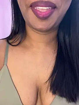 Snapshot of tamil_Aarathi chatting on May 2026 04:57:01 PM tamil Aarathi online show from May 2026 04:57:01 PM