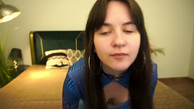 Snapshot of BerryDiva chatting on July 2026 01:04:02 PM BerryDiva online show from July 2026 01:04:02 PM
