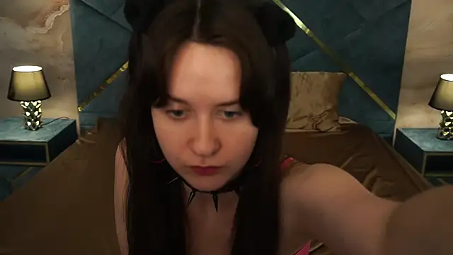 Snapshot of BerryDiva chatting on July 2026 03:21:02 PM BerryDiva online show from July 2026 03:21:02 PM