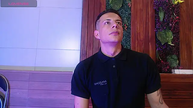 Dustin Sonne online show from October 2025 04:20:02 AM