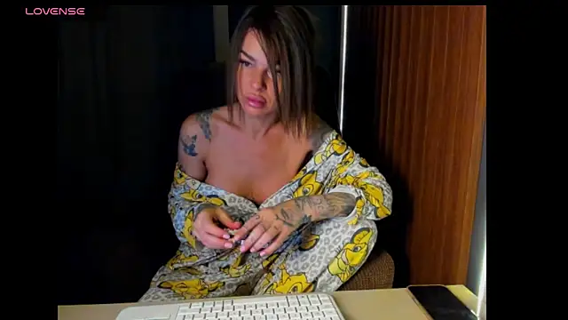 Snapshot of Antonia_Ivy chatting on January 2026 08:22:02 PM Antonia Ivy online show from January 2026 08:22:02 PM