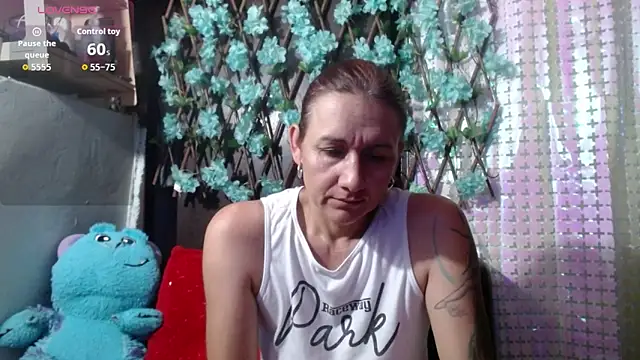 darling hott online show from January 2026 09:46:02 AM