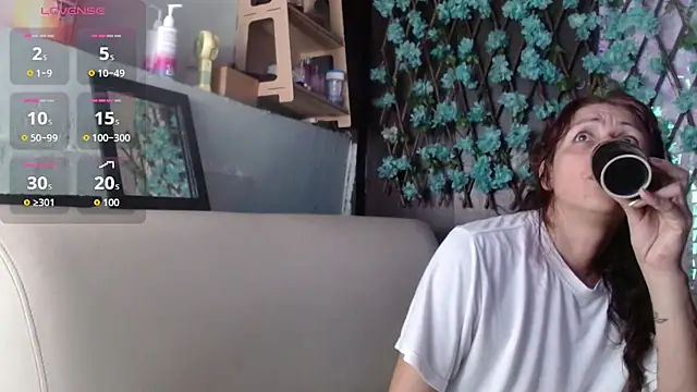 darling hott online show from March 2026 12:12:02 PM