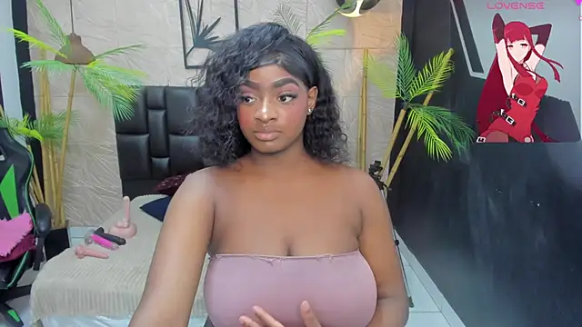 Snapshot of alana_bonny chatting on July 2026 01:47:01 PM alana bonny online show from July 2026 01:47:01 PM