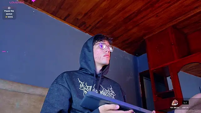 david huge online show from December 2025 02:31:02 AM