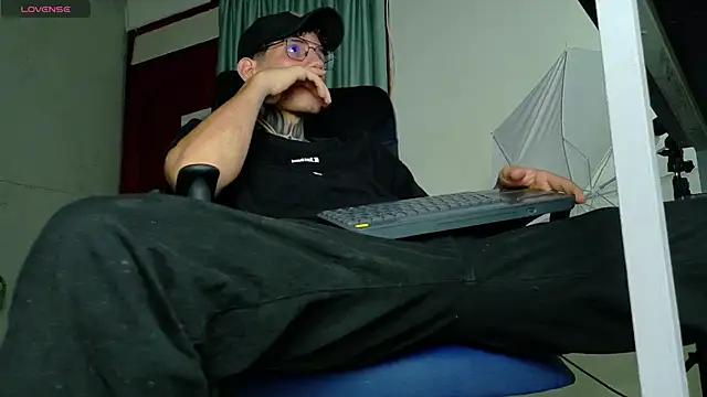 david huge online show from March 2026 07:51:01 PM