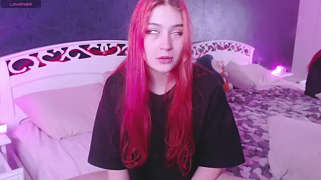 Lili Luuu online show from January 2026 03:43:02 AM