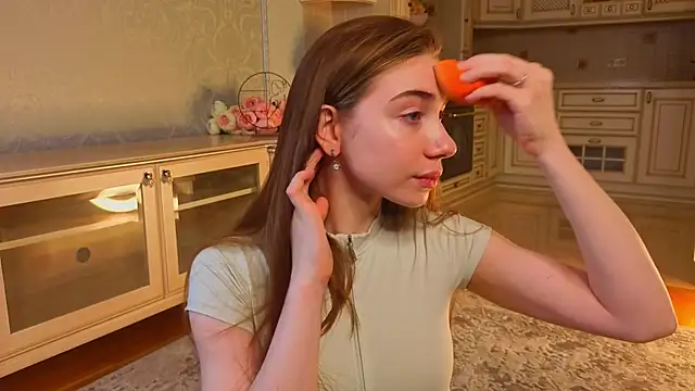 Snapshot of EadlinGillim chatting on November 2025 03:07:01 AM EadlinGillim online show from November 2025 03:07:01 AM