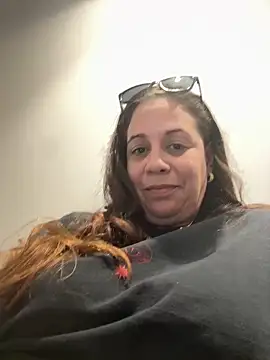 PrettyKittyMia online show from April 2026 04:15:02 PM