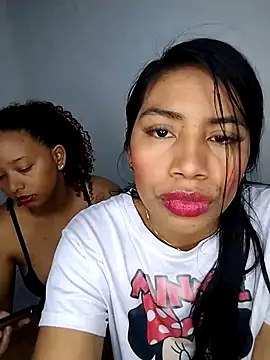 Snapshot of MelanyAndRizosss chatting on October 2025 05:30:01 AM MelanyAndRizosss online show from October 2025 05:30:01 AM