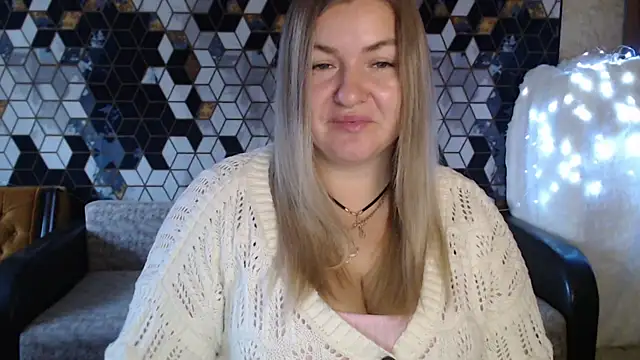 NikaSkylink online show from December 2025 05:12:02 AM