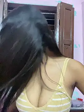 Snapshot of Sonia_soni332 chatting on September 2025 12:43:02 PM Sonia soni332 online show from September 2025 12:43:02 PM