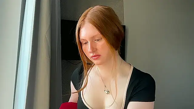 LuxXAngel online show from June 2026 01:11:01 AM