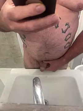 Snapshot of BobKat chatting on October 2025 01:40:02 PM BobKat online show from October 2025 01:40:02 PM