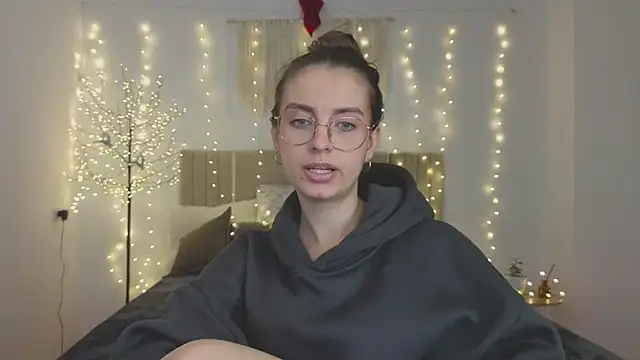 Real cutie1 online show from December 2025 03:08:02 PM