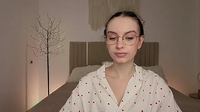 Real cutie1 online show from March 2026 02:11:02 PM