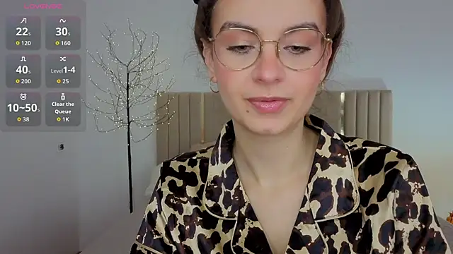 Real cutie1 online show from July 2026 12:55:01 PM