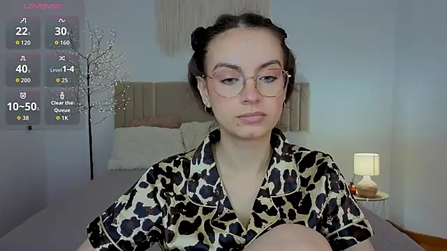 Real cutie1 online show from July 2026 12:43:01 PM