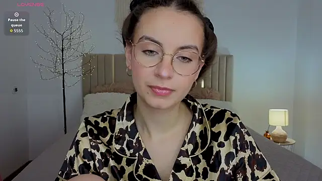 Real cutie1 online show from July 2026 12:55:01 PM