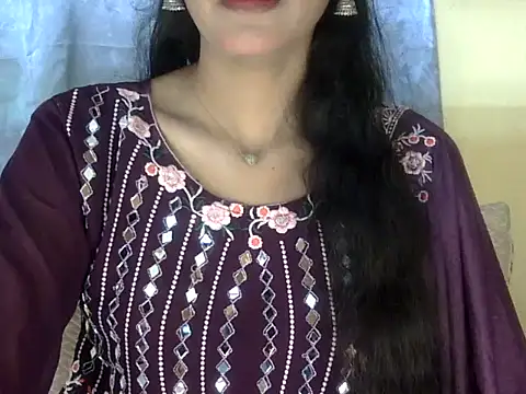 zara Khan0 online show from September 2025 02:44:02 AM
