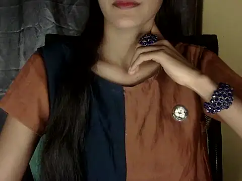 zara Khan0 online show from December 2025 05:22:02 PM