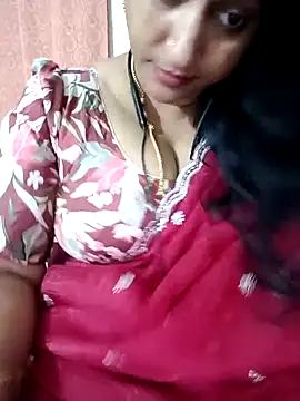 Snapshot of Swetyhoney chatting on September 2025 02:08:01 PM Swetyhoney online show from September 2025 02:08:01 PM