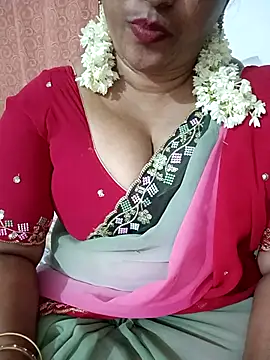Snapshot of Swetyhoney chatting on October 2025 03:41:01 PM Swetyhoney online show from October 2025 03:41:01 PM