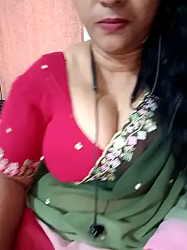 Snapshot of Swetyhoney chatting on October 2025 07:05:02 AM Swetyhoney online show from October 2025 07:05:02 AM