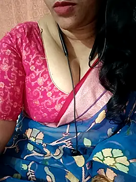 Snapshot of Swetyhoney chatting on October 2025 05:10:02 PM Swetyhoney online show from October 2025 05:10:02 PM