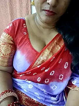 Snapshot of Swetyhoney chatting on October 2025 05:10:01 PM Swetyhoney online show from October 2025 05:10:01 PM