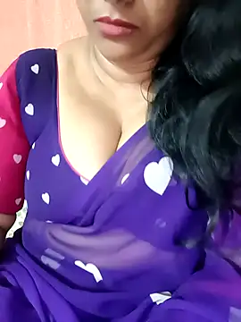 Snapshot of Swetyhoney chatting on October 2025 11:10:01 AM Swetyhoney online show from October 2025 11:10:01 AM
