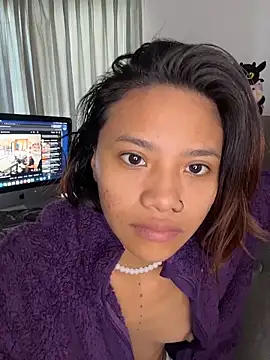 Nia Desire online show from February 2026 02:32:02 PM