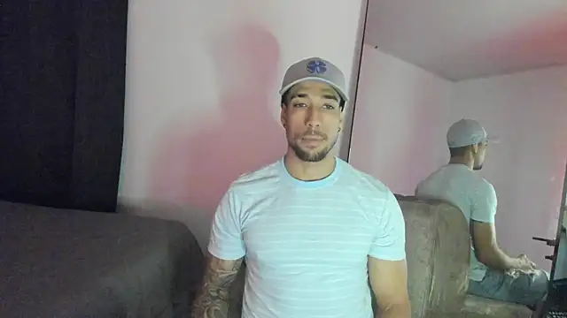 ThiagoLugo online show from October 2025 01:49:02 AM