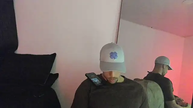 ThiagoLugo online show from November 2025 12:24:01 AM